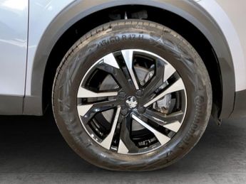 Peugeot 2008 100kW Allure Premium 50kWh 5dr Auto