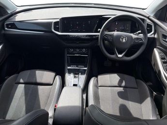 Vauxhall Grandland 
