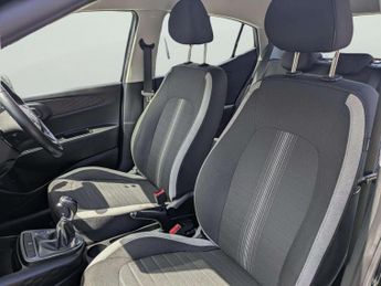 Hyundai i10 1.0 Advance 5dr Auto
