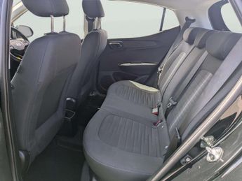 Hyundai i10 1.0 Advance 5dr Auto