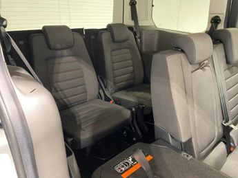 Ford Grand Tourneo Connect 1.5 EcoBlue (120PS) 6 spd Titanium 5dr. 7 seater.