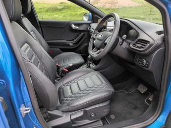 Ford Puma 1.0 EcoBoost Hybr mHEV 155 ST-Line Vignale 5dr DCT