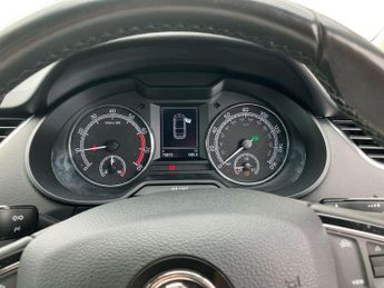 Skoda OCTAVIA 1.5 TSI SE 5dr DSG