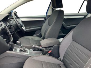 Skoda OCTAVIA 1.5 TSI SE 5dr DSG