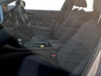 Toyota C-HR 1.8 Hybrid Design 5dr CVT