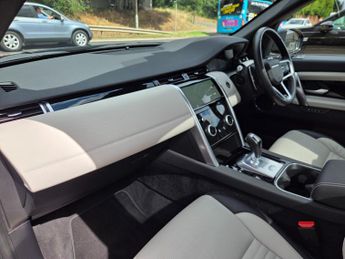 Land Rover Discovery Sport 1.5 P300e R-Dynamic SE 5dr Auto [5 Seat]