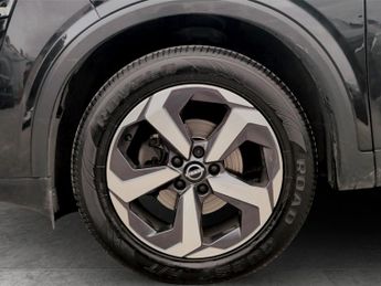 Nissan Qashqai 1.3 DiG-T MH 158 N-Connecta 5dr Xtronic