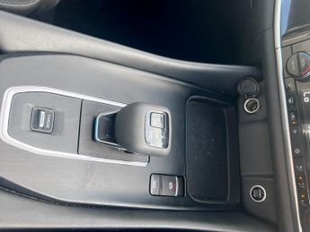 Nissan Qashqai 1.3 DiG-T MH 158 N-Connecta 5dr Xtronic