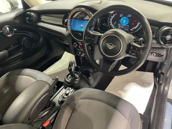 MINI HATCHBACK One 1.5 (102PS) Automatic 3dr.