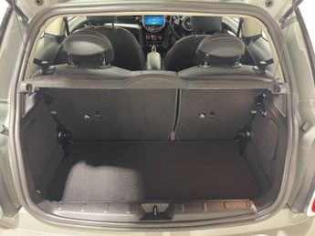 MINI HATCHBACK One 1.5 (102PS) Automatic 3dr.