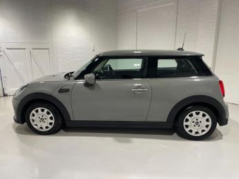 MINI HATCHBACK One 1.5 (102PS) Automatic 3dr.