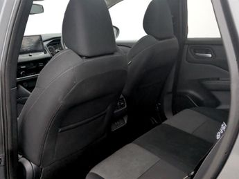 Nissan Qashqai 1.3 DiG-T MH 158 N-Connecta 5dr Xtronic