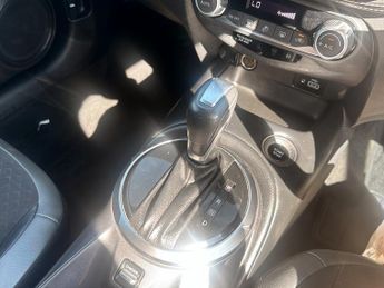 Nissan Juke 1.6 Hybrid N-Connecta 5dr Auto