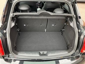 MINI Cooper 1.5 C Sport 5dr Auto