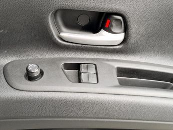Toyota Aygo X 1.0 VVT-i Edge 5dr Auto
