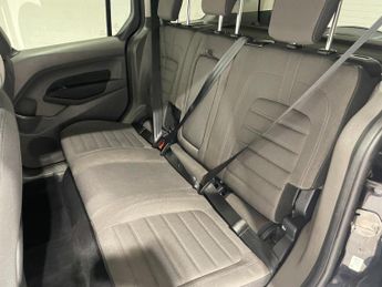 Ford Tourneo Connect 1.5 EcoBlue (120PS) Automatic Titanium 5dr.