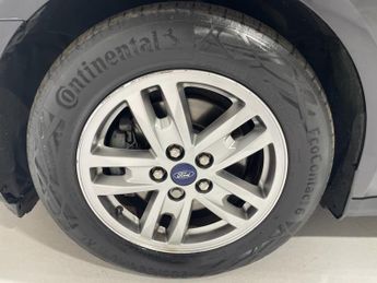 Ford Tourneo Connect 1.5 EcoBlue (120PS) Automatic Titanium 5dr.