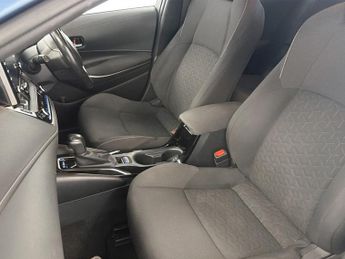 Toyota Corolla 1.8 VVT-i Hybrid Design 5dr CVT