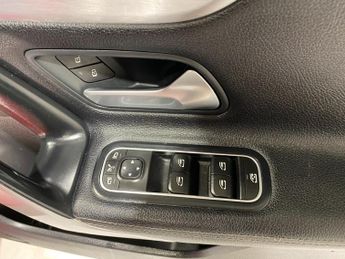 Mercedes-Benz CLA Class CLA 180 (136PS) 7G-DCT Automatic AMG Line Premium Plus 5dr Estat