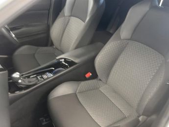Toyota C-HR 2.0 Hybrid Design 5dr CVT