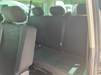 Volkswagen Transporter Shuttle T32 Shuttle Lwd 2.0 TDI 150PS