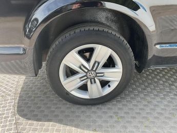 Volkswagen Transporter Shuttle T32 Shuttle Lwd 2.0 TDI 150PS