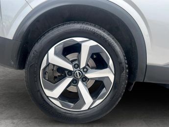 Nissan Qashqai 1.3 DiG-T MH 158 N-Connecta 5dr Xtronic