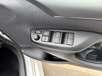 Mazda Mazda 2 Hybrid 