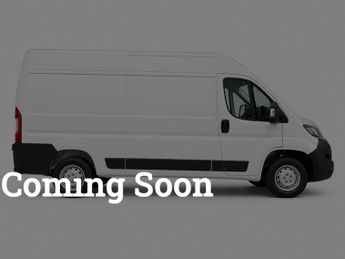 Peugeot Boxer 335 Professional Premium+ L2 H2 MWB 2.2 BlueHDi 140ps