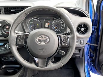 Toyota Yaris 1.5 Hybrid Icon Tech 5dr CVT