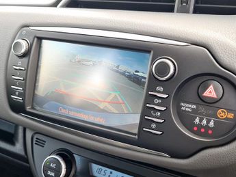 Toyota Yaris 1.5 Hybrid Icon Tech 5dr CVT