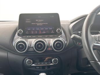 Nissan Juke 1.0 DiG-T 114 N-Connecta 5dr DCT