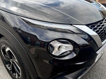Nissan Juke 1.0 DiG-T N-Connecta 5dr DCT