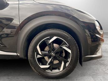 Nissan Juke 1.0 DiG-T N-Connecta 5dr DCT