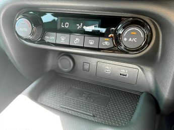 Nissan Juke 1.6 Hybrid N-Connecta 5dr Auto