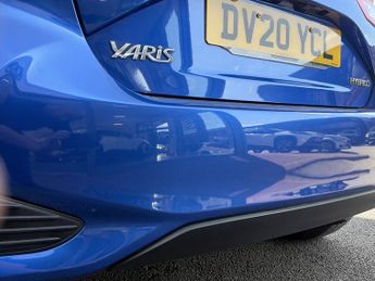 Toyota Yaris 1.5 Hybrid Y20 5dr CVT [Bi-tone]