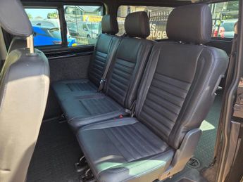 Volkswagen Transporter Shuttle 2.0 TDI BMT 199PS SE HIGHLINE KOMBI