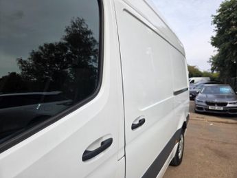 Mercedes-Benz Sprinter 3.5t High Roof Van Auto L2/H2