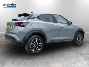 Nissan Juke 1.0 DiG-T N-Connecta 5dr DCT