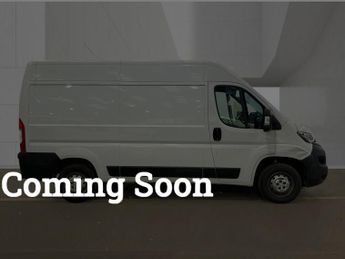 Peugeot Boxer 335 Professional Premium+ L2 H2 MWB 2.2 BlueHDi 140ps