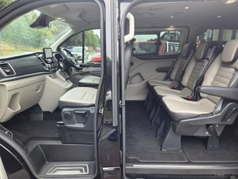 Ford Tourneo Custom 2.0 EcoBlue 130ps L/R 8 Seater Titanium Auto