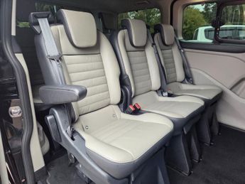 Ford Tourneo Custom 2.0 EcoBlue 130ps L/R 8 Seater Titanium Auto