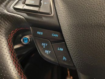Ford Kuga 2.0 TDCi (150PS) 6 spd ST-Line 2WD 5dr.