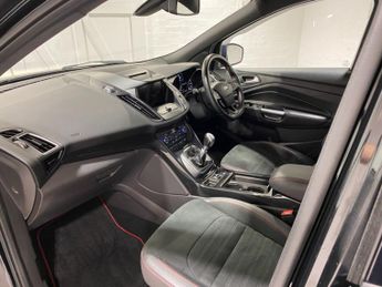Ford Kuga 2.0 TDCi (150PS) 6 spd ST-Line 2WD 5dr.