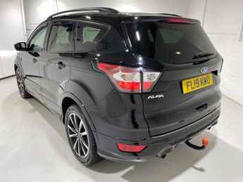 Ford Kuga 2.0 TDCi (150PS) 6 spd ST-Line 2WD 5dr.