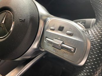 Mercedes-Benz EQC 80kWh (408PS) EV Automatic AMG Line 5dr.