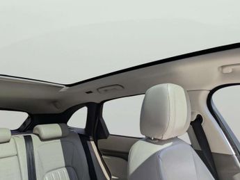 Jaguar F-pace 2.0d Portfolio 5dr Auto AWD