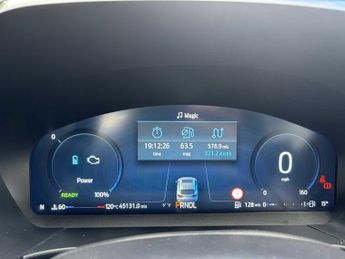 Ford Kuga 2.5h Duratec ST-Line SUV 5dr Petrol Hybrid CVT Euro 6 (s/s) (180