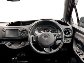 Toyota Yaris 1.5 Hybrid Excel 5dr CVT