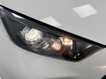 Toyota Yaris 1.5 Hybrid Icon 5dr CVT